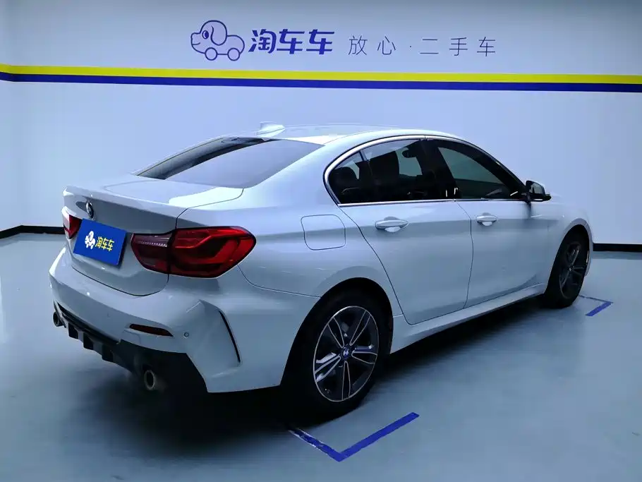 BMW 1 Series 2023