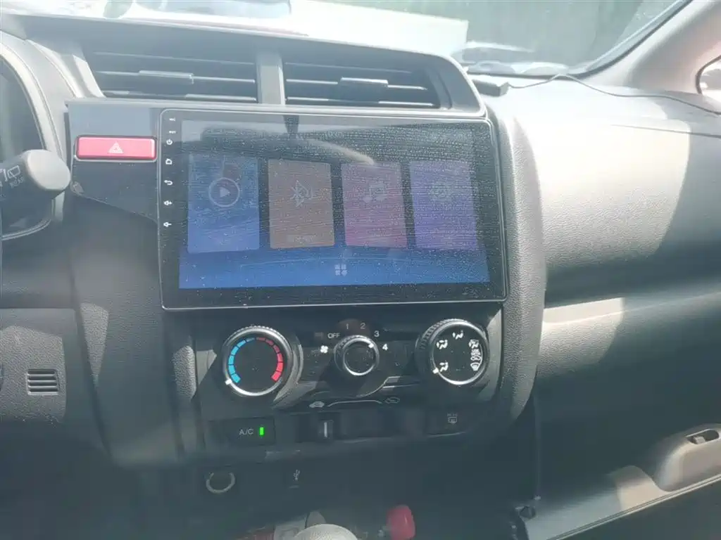 Honda Fit 2016 — фото 13