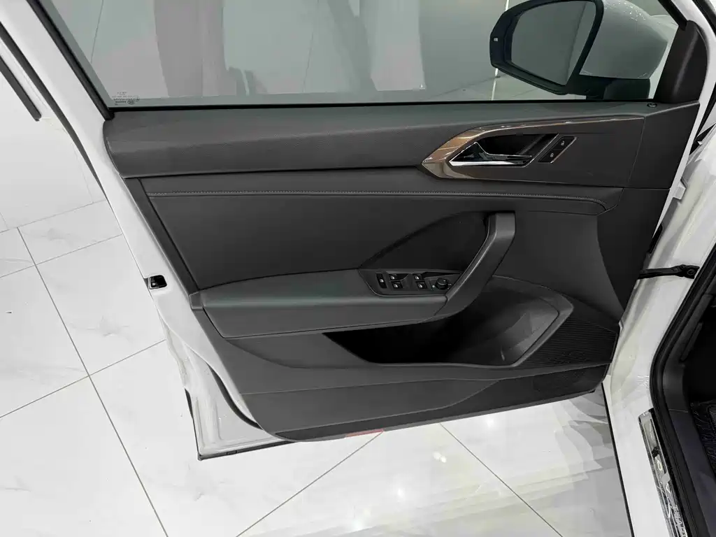 Volkswagen Tharu 2022