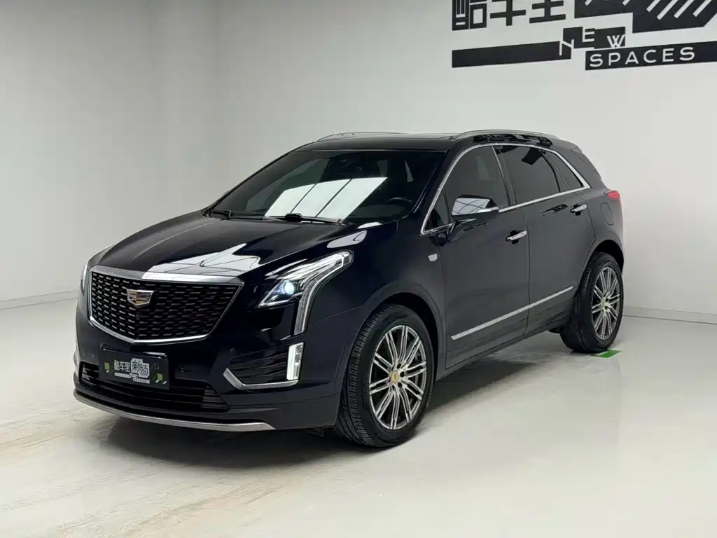 Cadillac XT5 2021 — фото 1