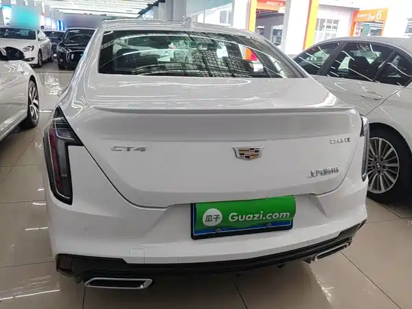 Cadillac CT4 2021