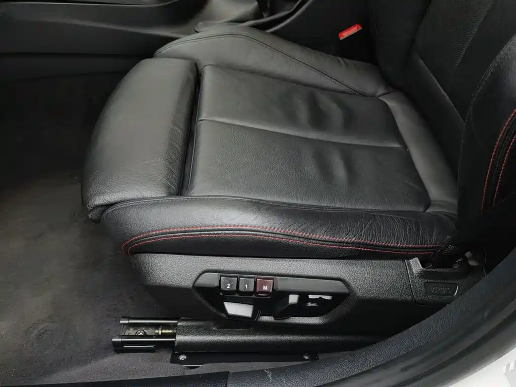 BMW 3 Series 2014 — фото 20