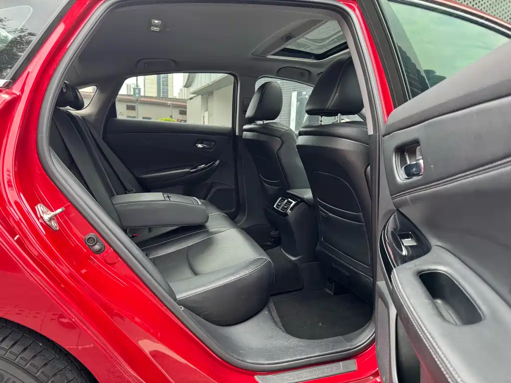 Honda Spirior 2017 — фото 11