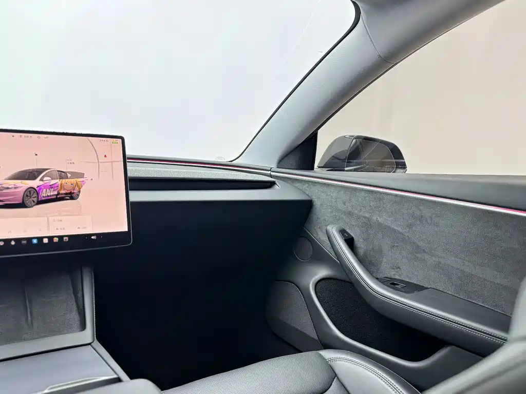 Tesla Model 3 2024 — фото 13