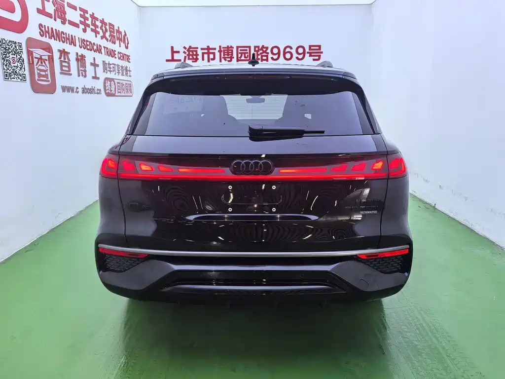 Audi Q6 2024