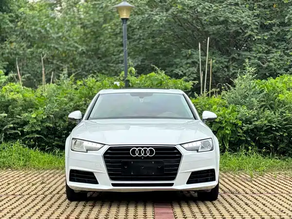 Audi A4L 2017