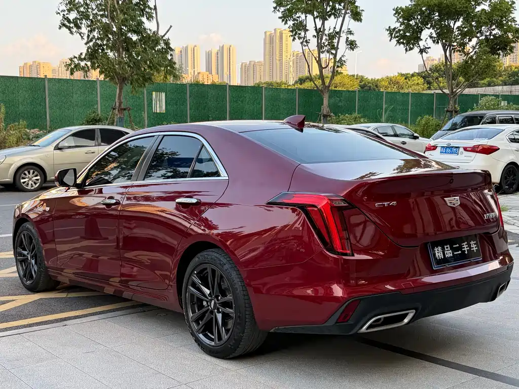 Cadillac CT4 2022 — фото 12