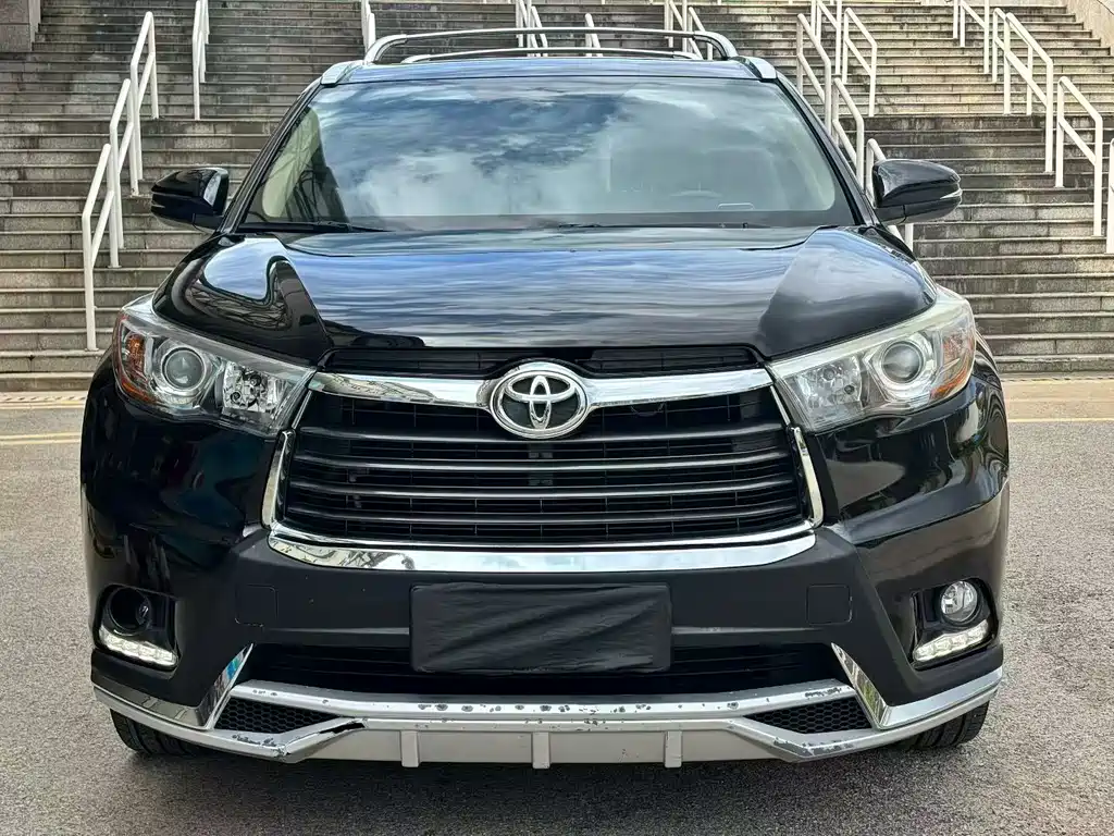 Toyota Highlander 2017 — фото 2