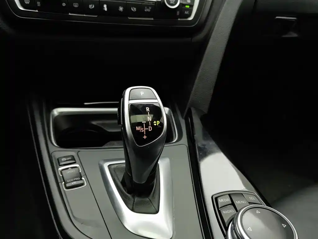 BMW 3 Series 2014 — фото 13