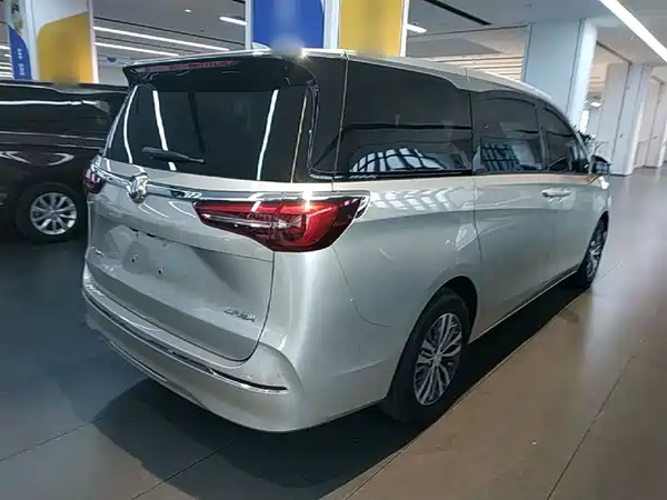 Buick GL8 2021