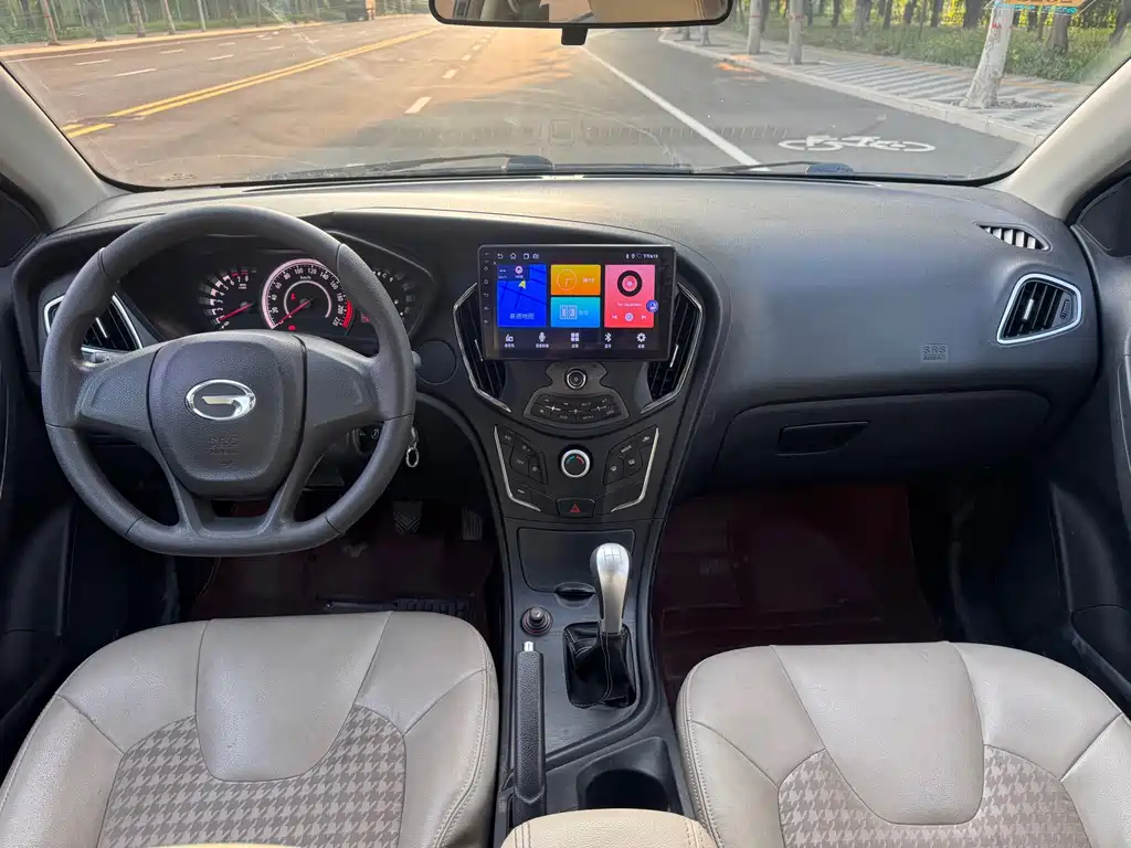 GAC Trumpchi GA3S Vision 2015 — фото 10
