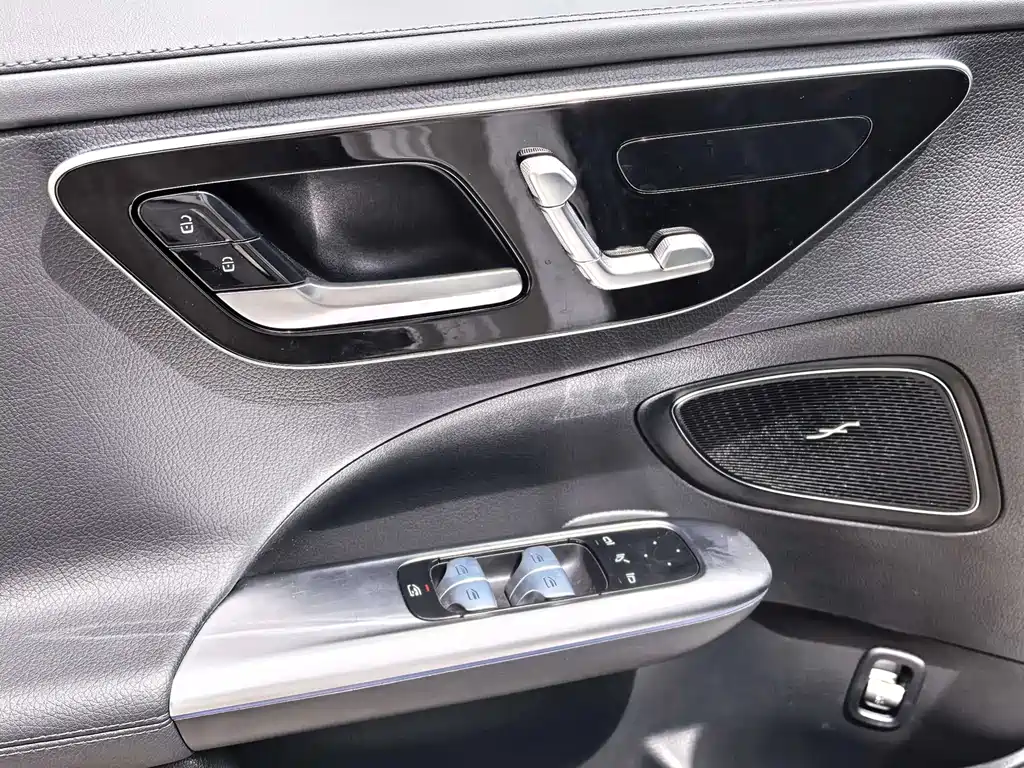 Mercedes-Benz C-Class 2022 — фото 12