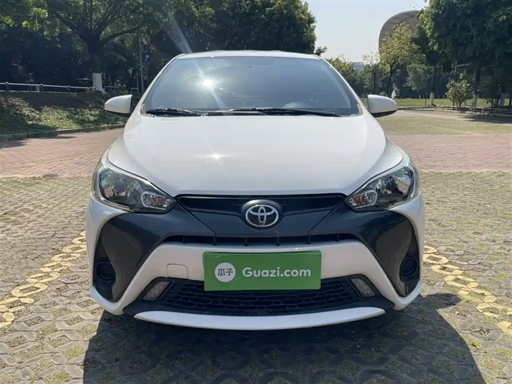 Toyota Yaris L 2020 — фото 20
