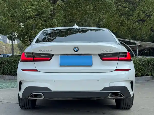 BMW 3 Series 2021