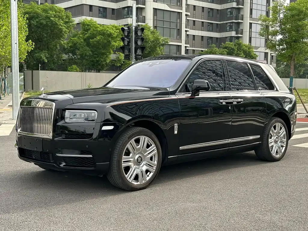 Rolls-Royce Cullinan 2021