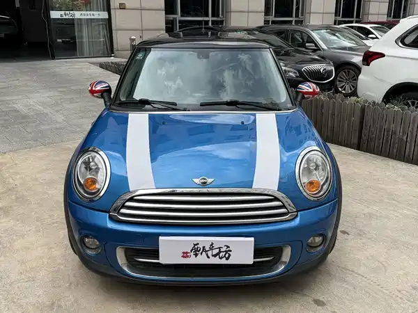 MINI 2012