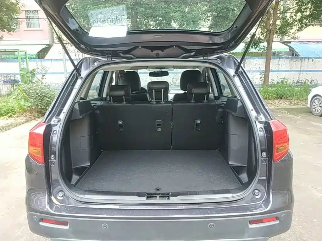 Suzuki Vitara 2016 — фото 19