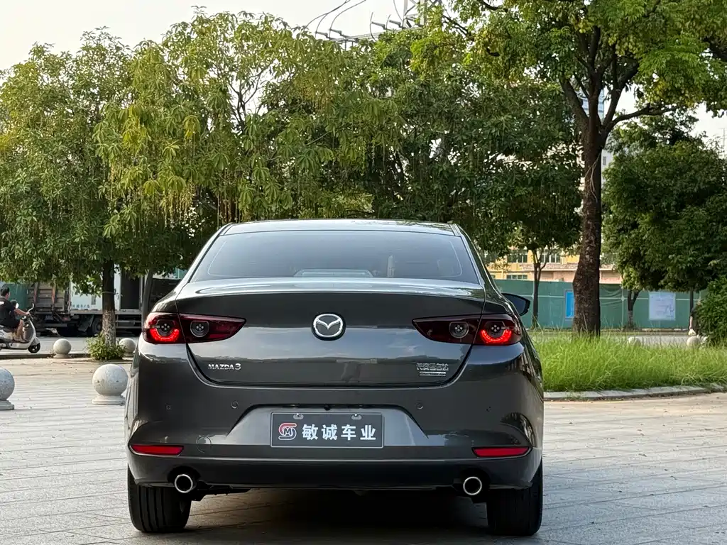 Mazda 3 Axela 2020