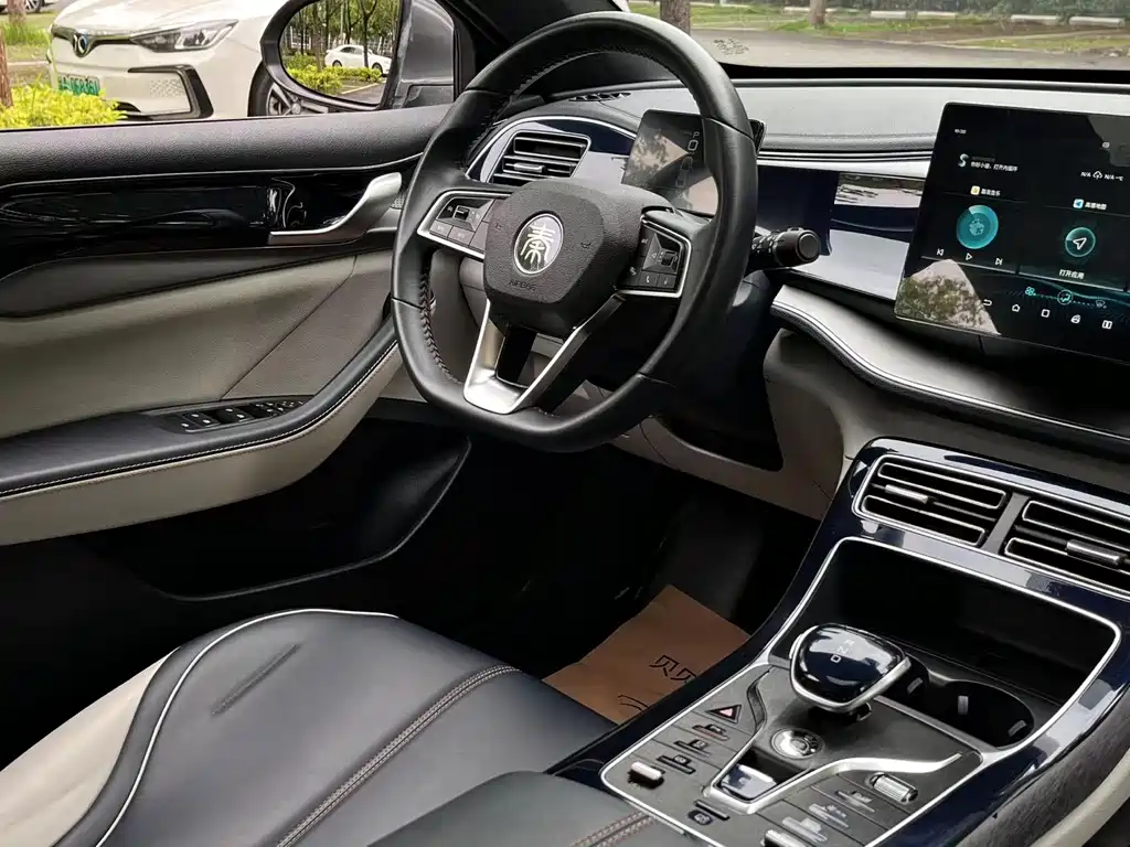 BYD Qin PLUS 2022 — фото 13