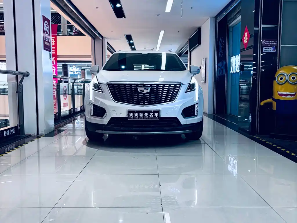 Cadillac XT5 2021 — фото 2