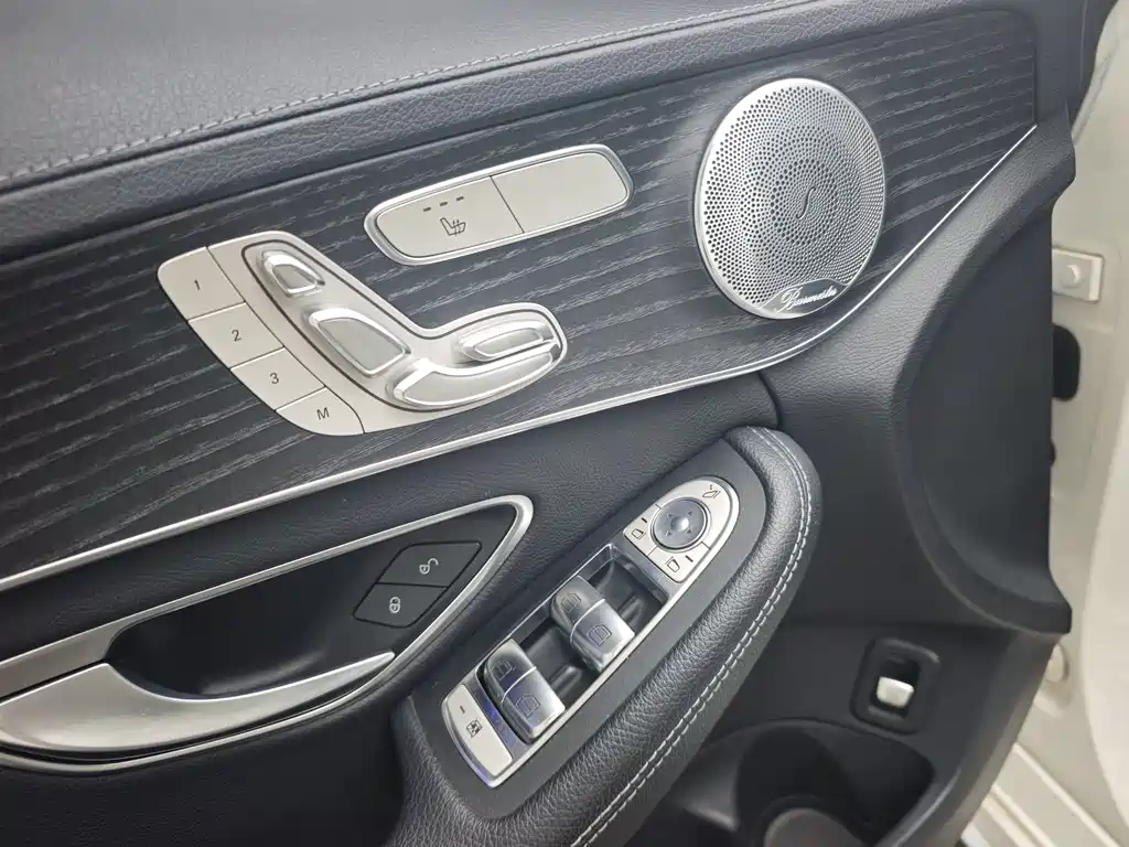 Mercedes-Benz C-Class 2020 — фото 13