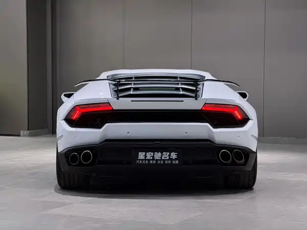 Lamborghini Huracan 2016
