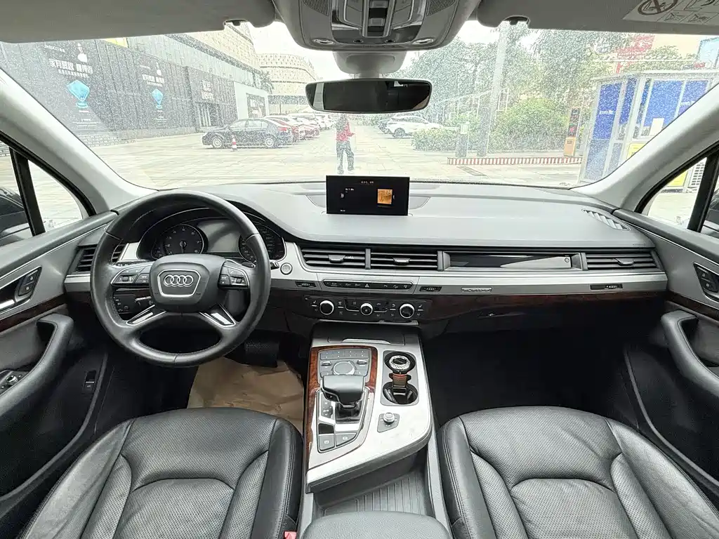 Audi Q7 2016 — фото 11