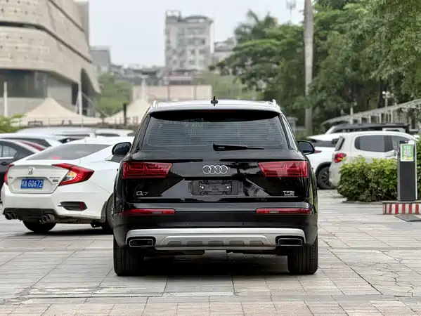 Audi Q7 2016