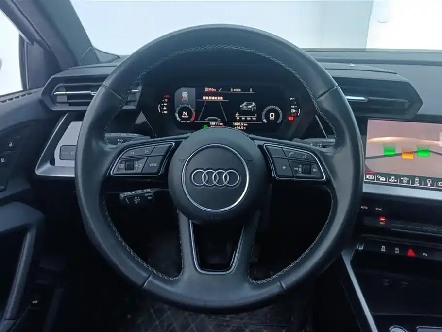 Audi A3 2023 — фото 15