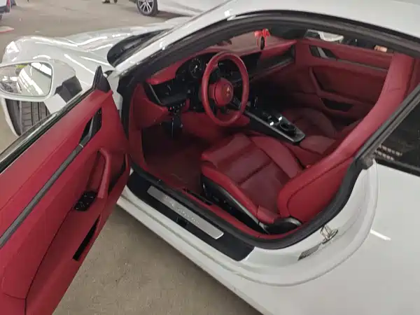 Porsche 911 2024