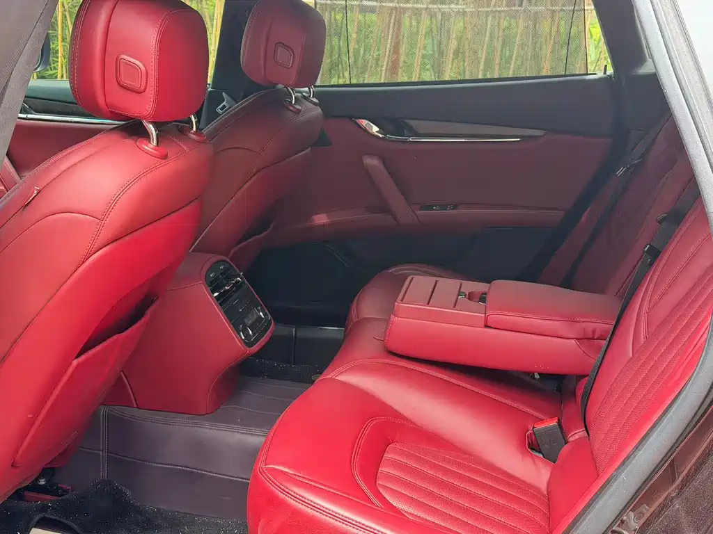 Maserati Quattroporte 2014