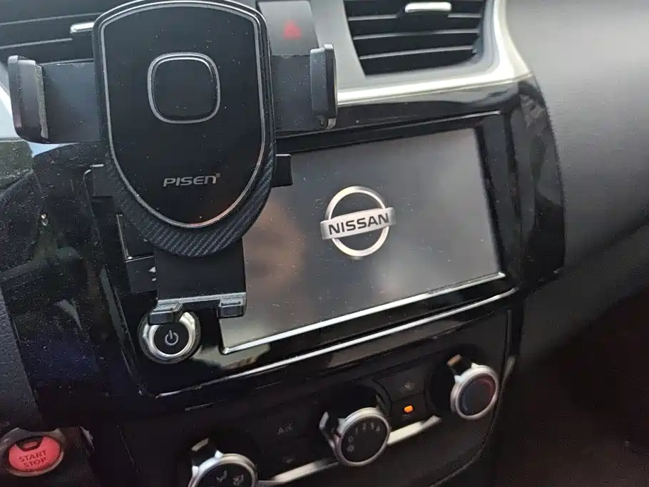 Nissan Sylphy 2017 — фото 13