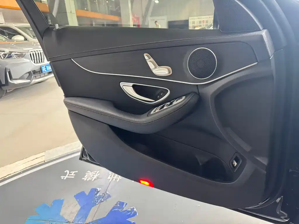 Mercedes-Benz C-Class 2021 — фото 12
