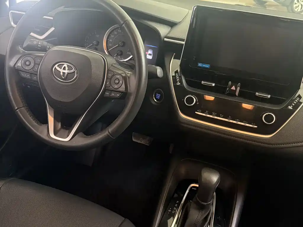 Toyota Corolla 2021 — фото 13