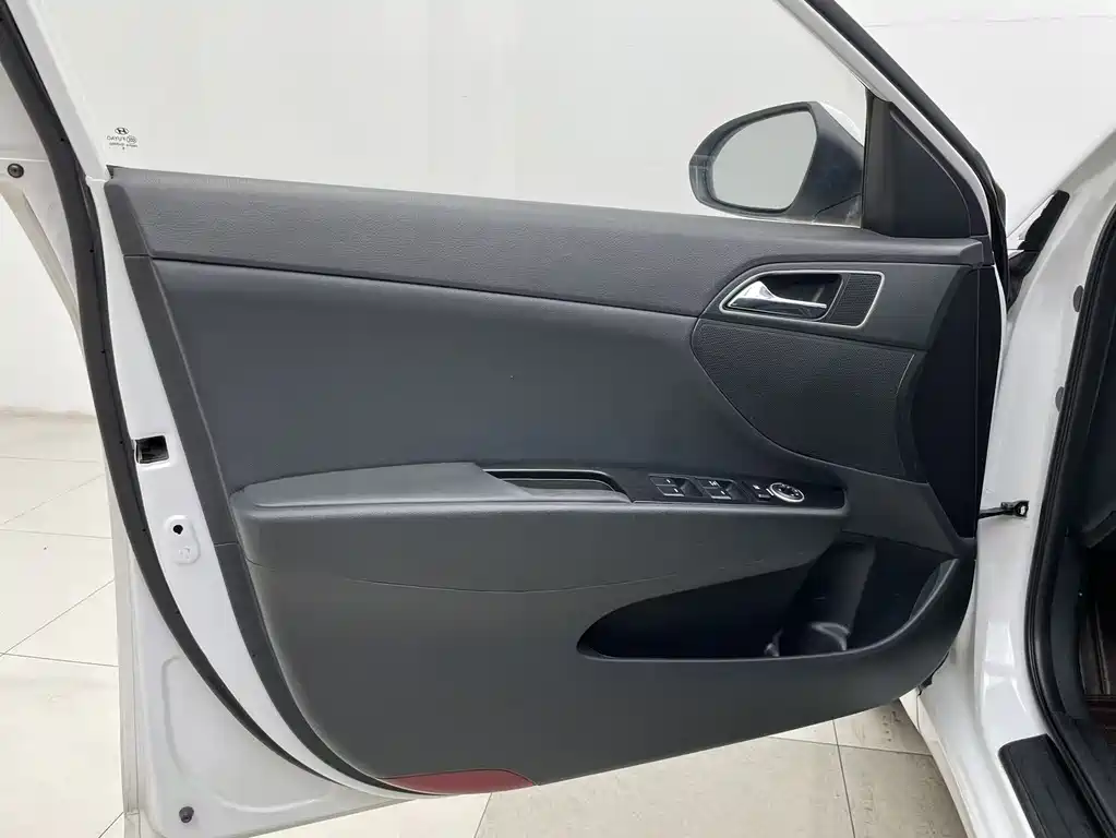 Hyundai Mistra 2016 — фото 7