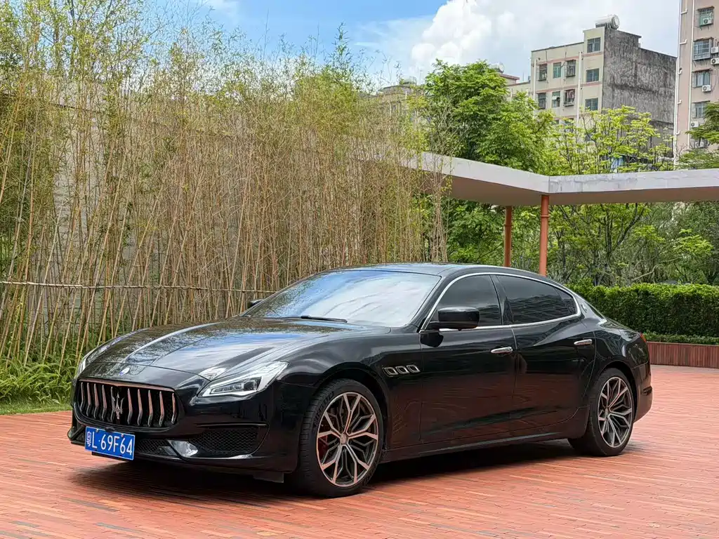 Maserati Quattroporte 2014