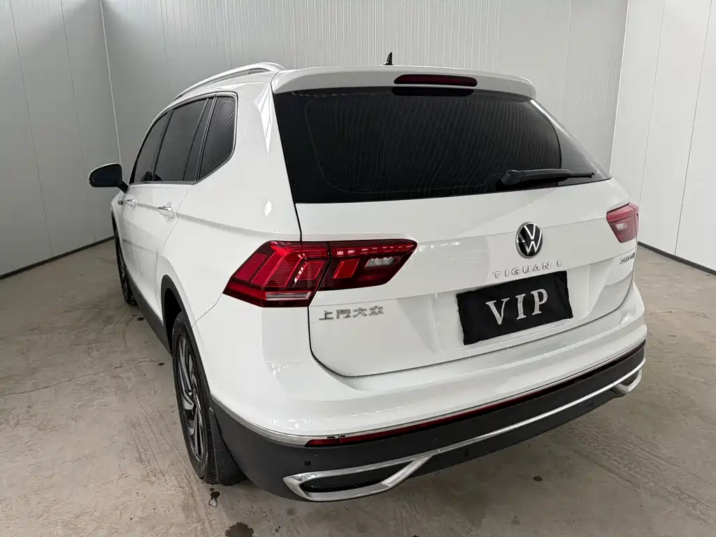 Volkswagen Tiguan L 2023