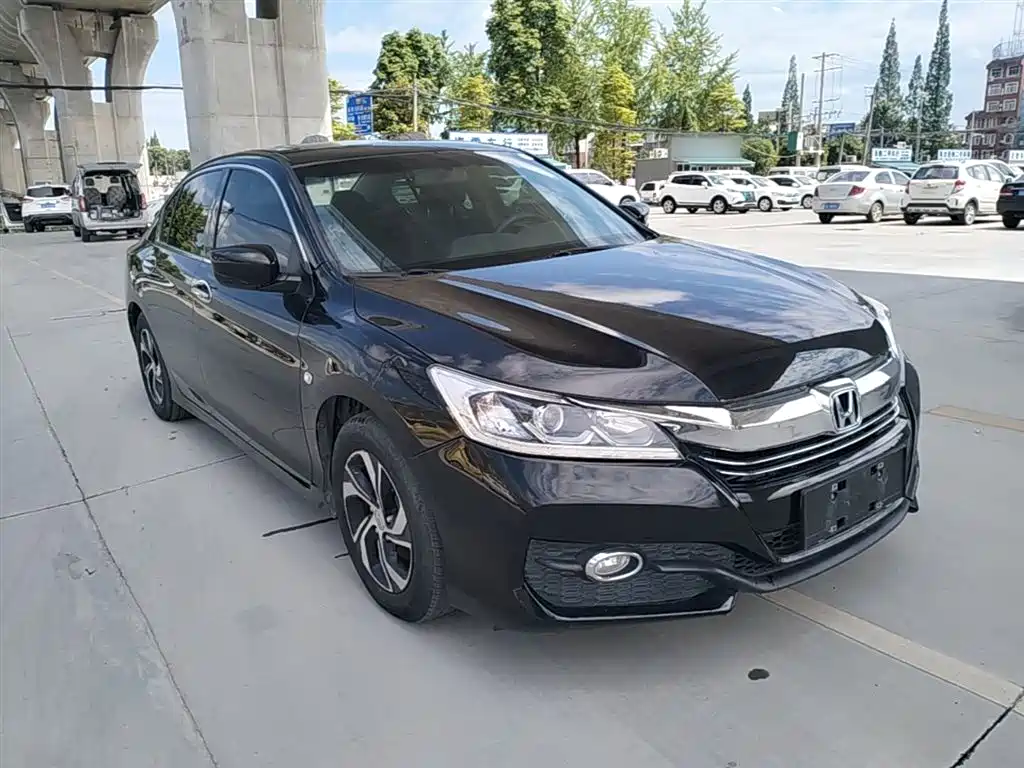 Honda Accord 2017 — фото 4