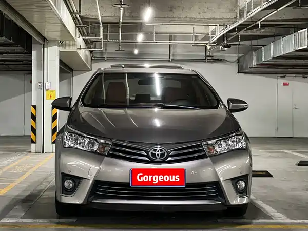 Toyota Corolla 2015