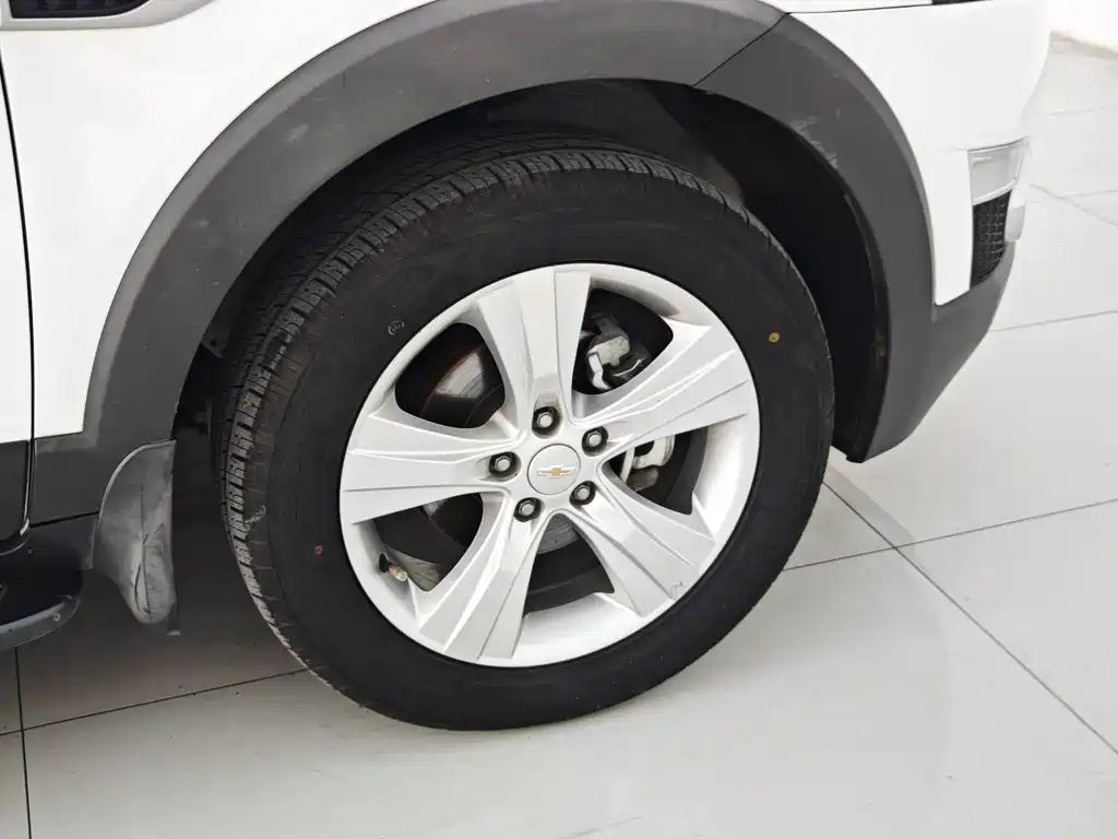 Chevrolet Captiva 2013 — фото 18