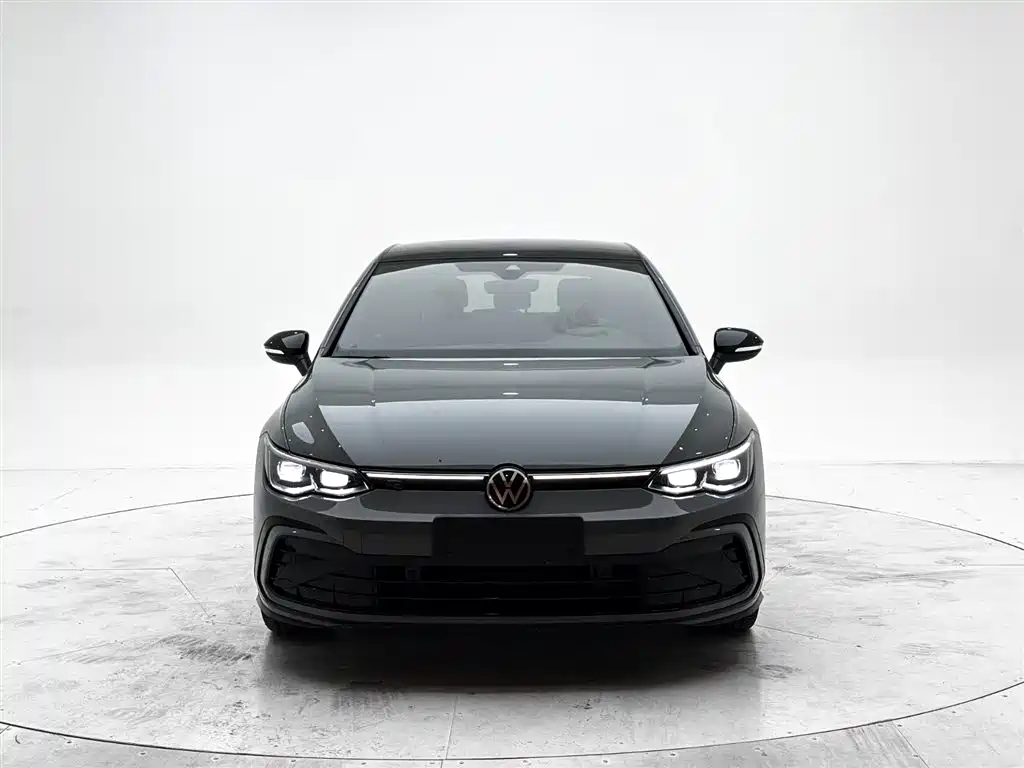 Volkswagen Golf 2022 — фото 2
