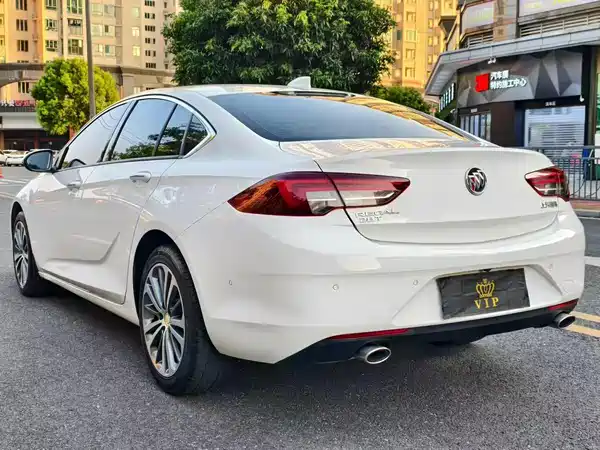 Buick Regal 2018