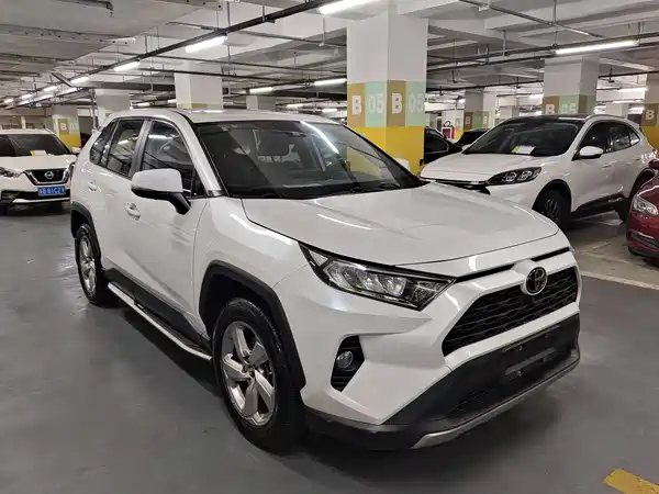 Toyota RAV4 2021