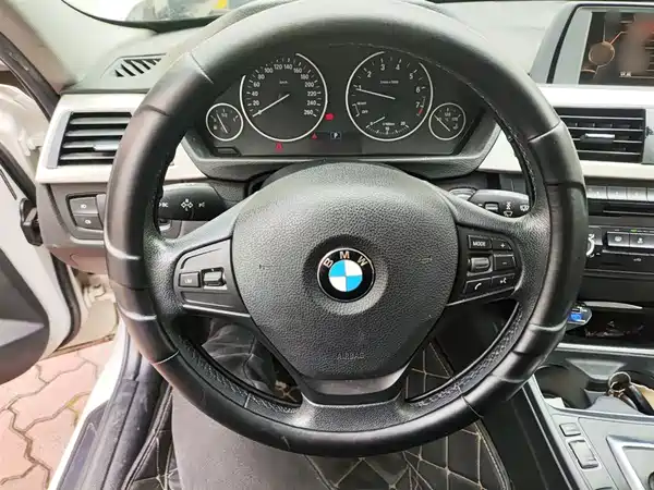 BMW 3 Series 2015