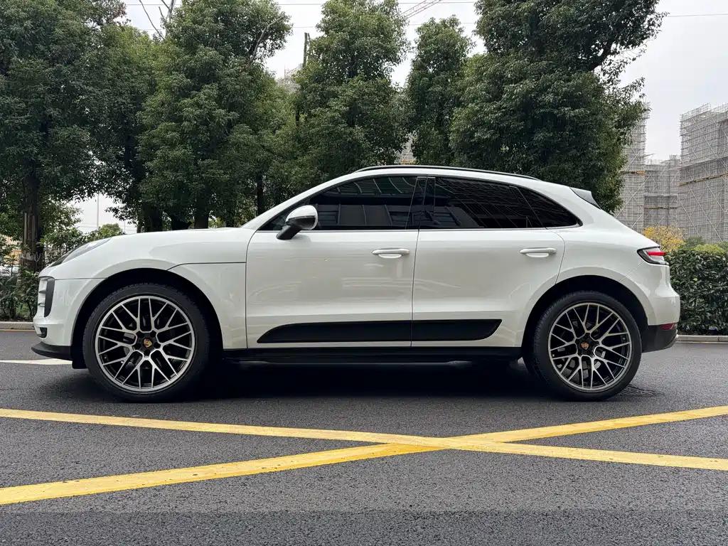 Porsche Macan 2020 — фото 10