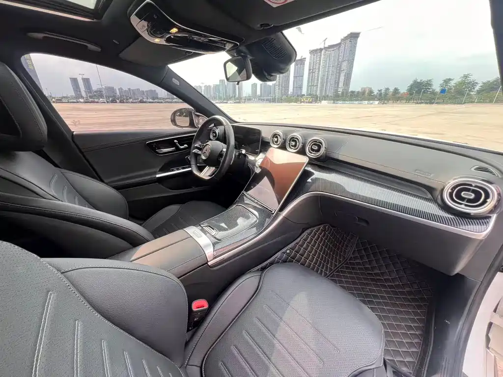 Mercedes-Benz C-Class 2023 — фото 11