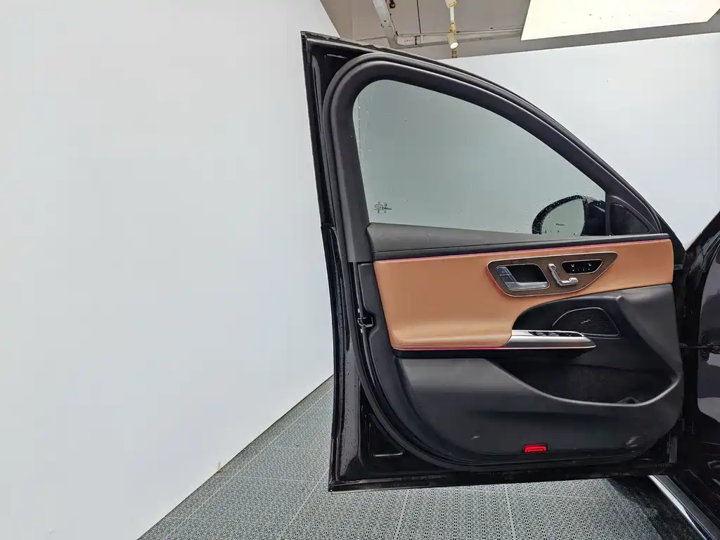 Mercedes-Benz E-Class New Energy 2024 — фото 13