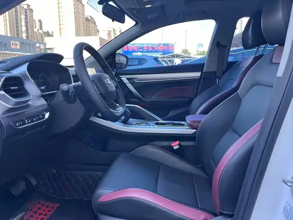 Geely Binyue 2021