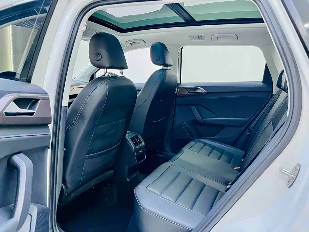 Volkswagen Tharu 2021