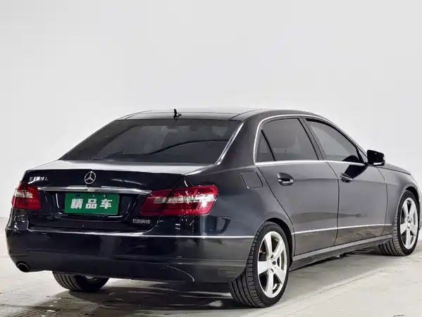 Mercedes-Benz E-Class 2013